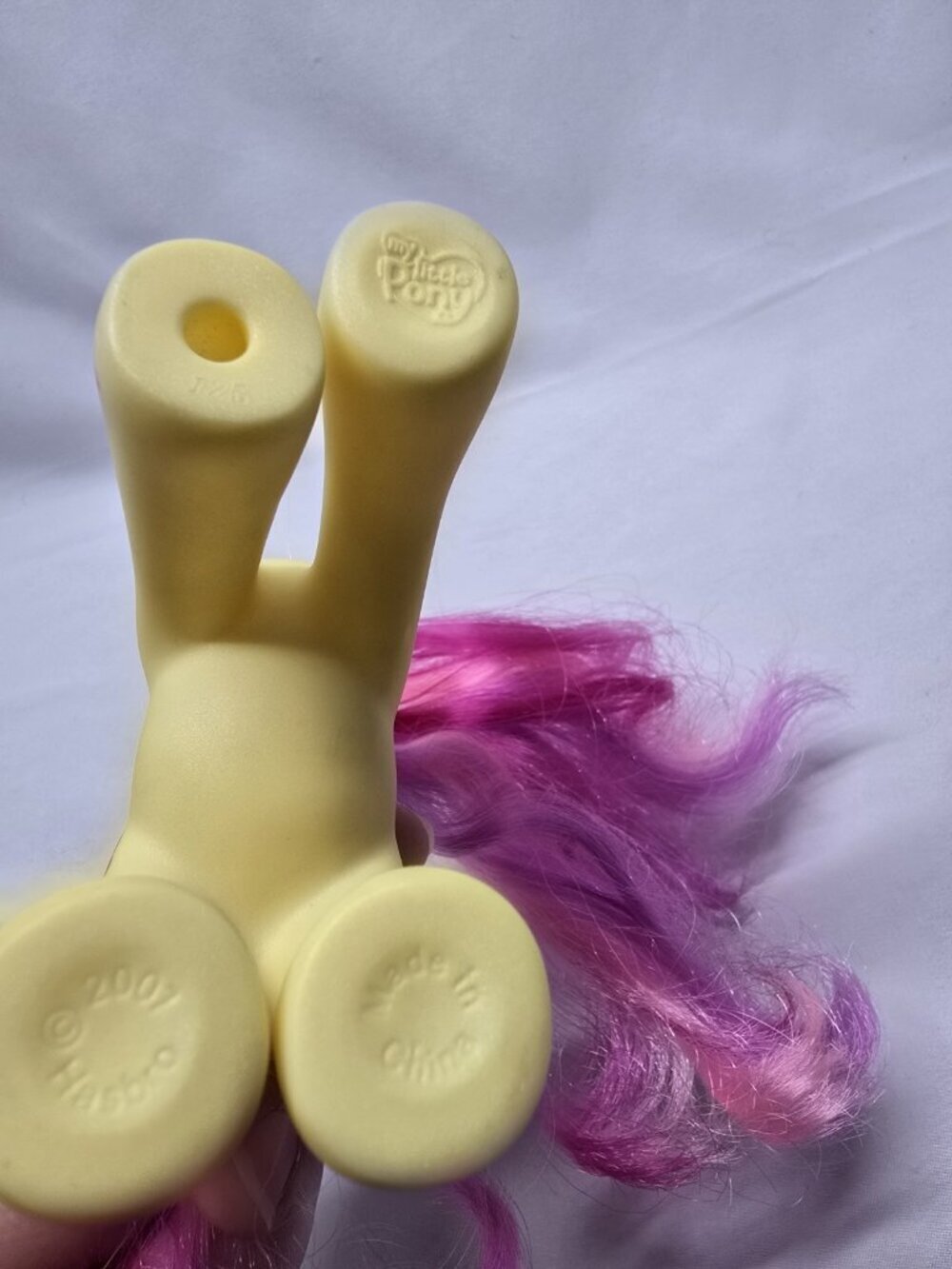 My little pony G3 Royal Bouquet Yellow Pony Figure- HASBRO - Picture 8 of 10